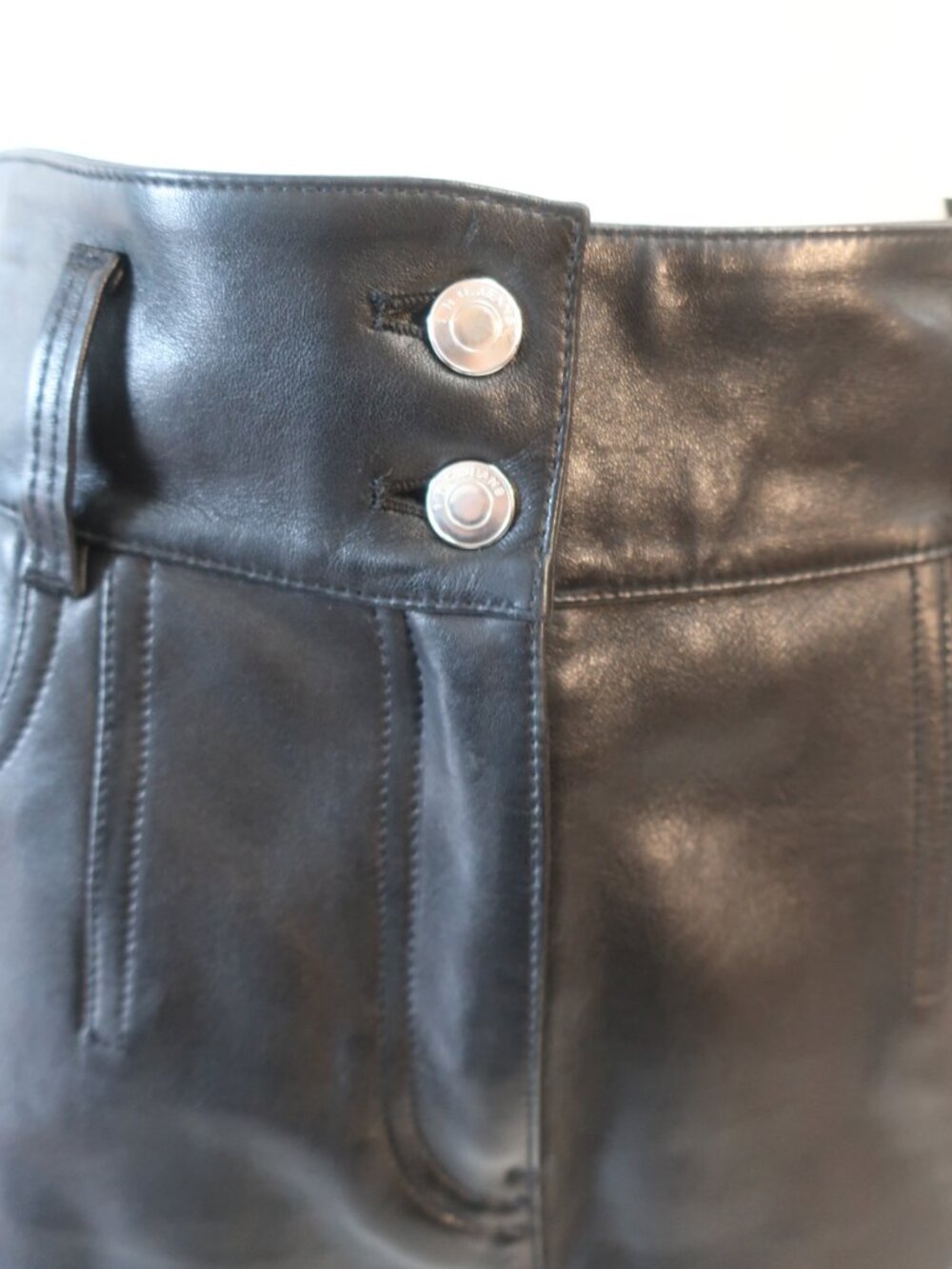 Womens Iro Paris Adil (Item- 37) Black Pure Lamb Leather Shorts 38 US/6 - Picture 2 of 11